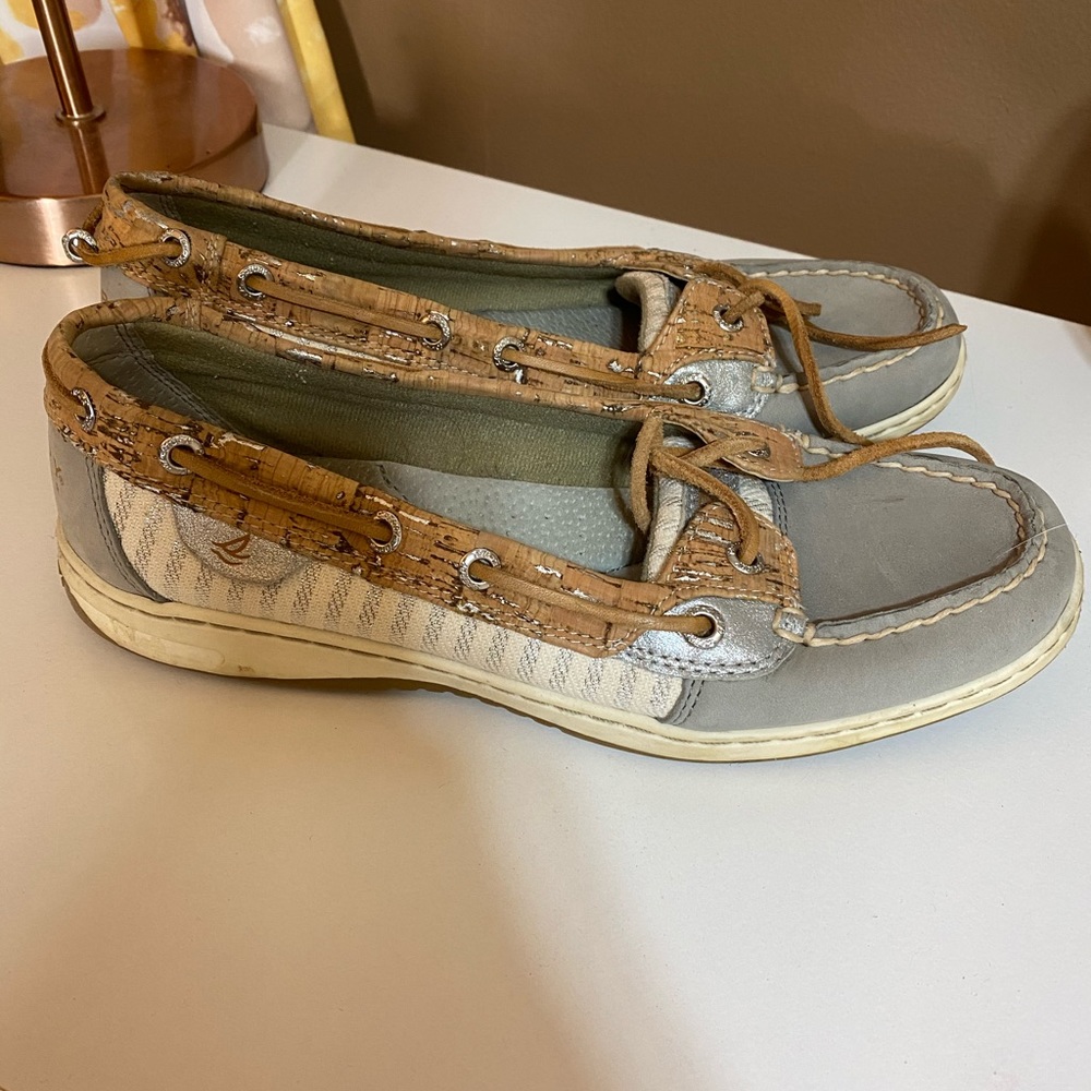 Nautical Stripped Sperry Shoes Women’s Size 8